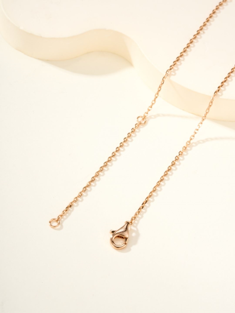 Ca*t1er necklaces
